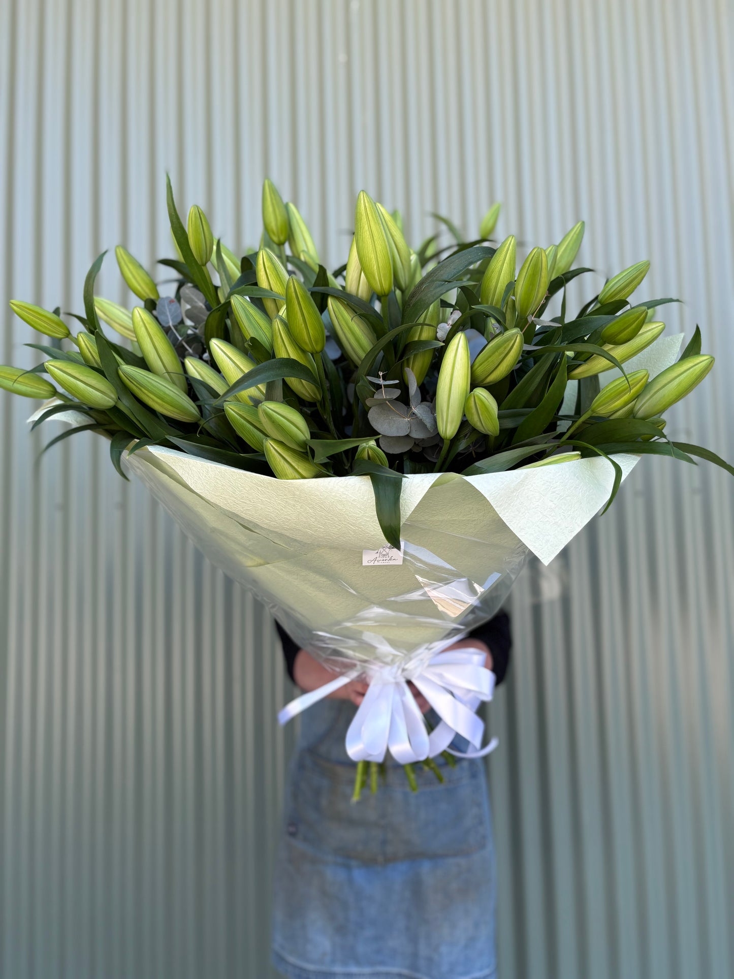 $100 Oriental Lilly Posy
