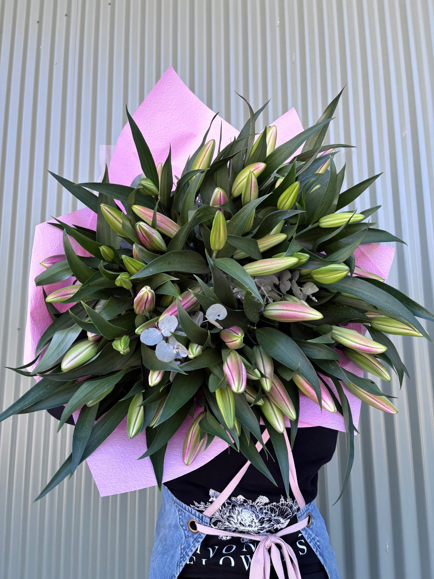 $100 Oriental Lilly Posy