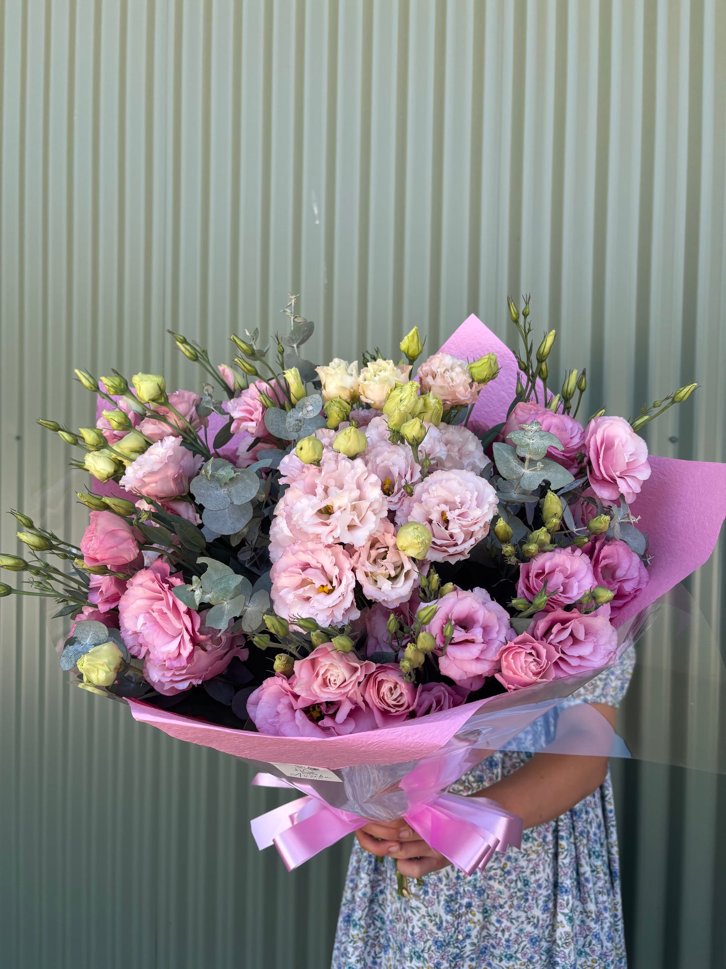 Lisianthus Posy