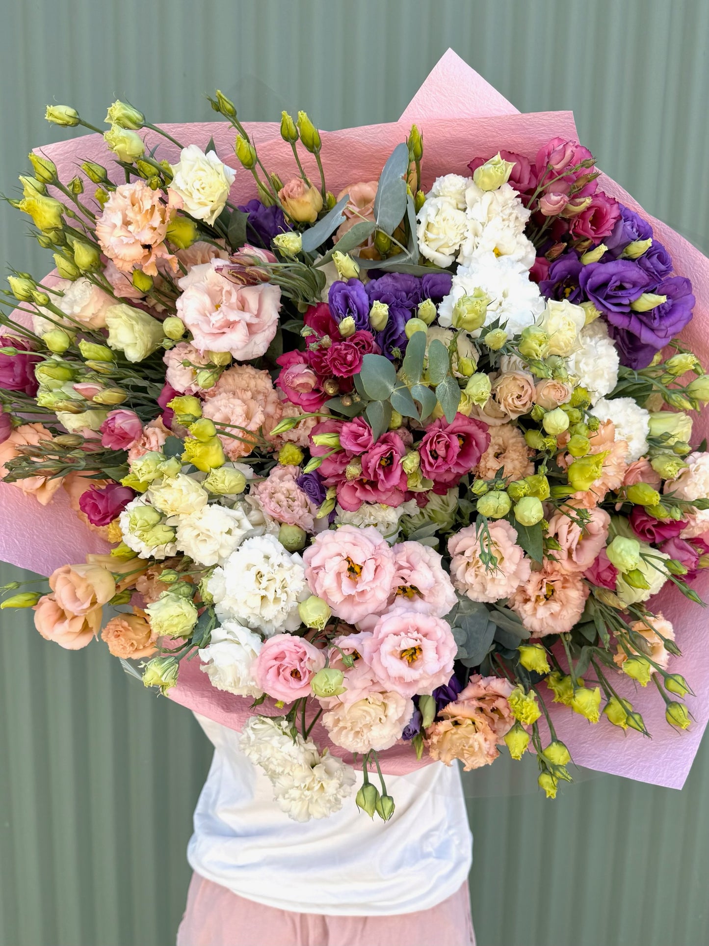 Valentine's Day Lisianthus Lovers Posy