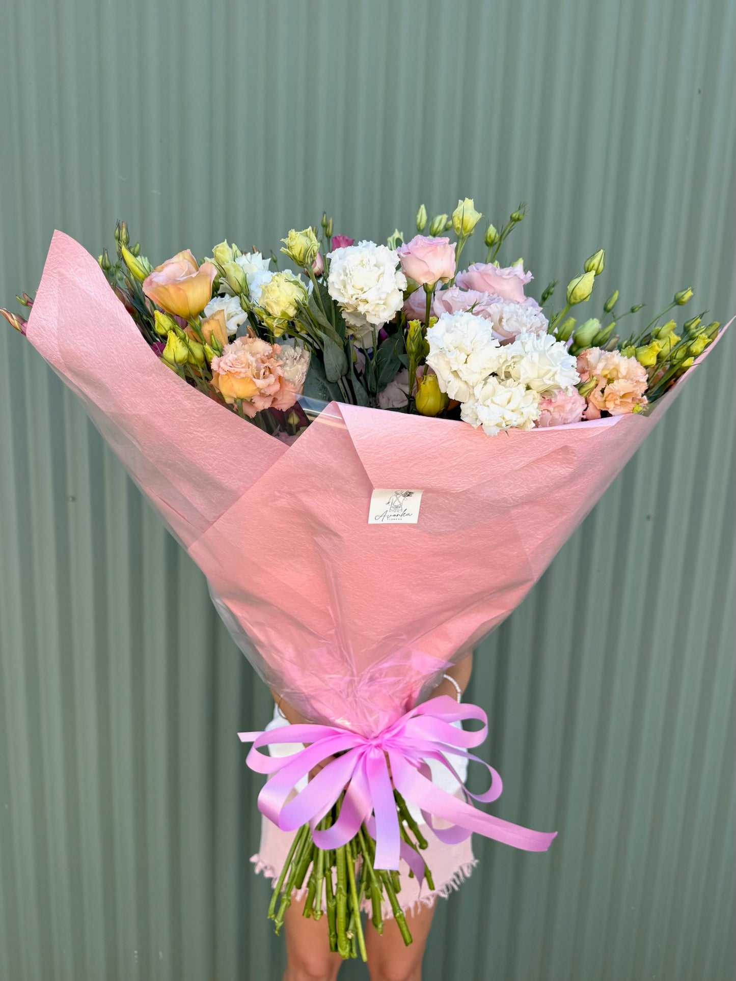 Valentine's Day Lisianthus Lovers Posy