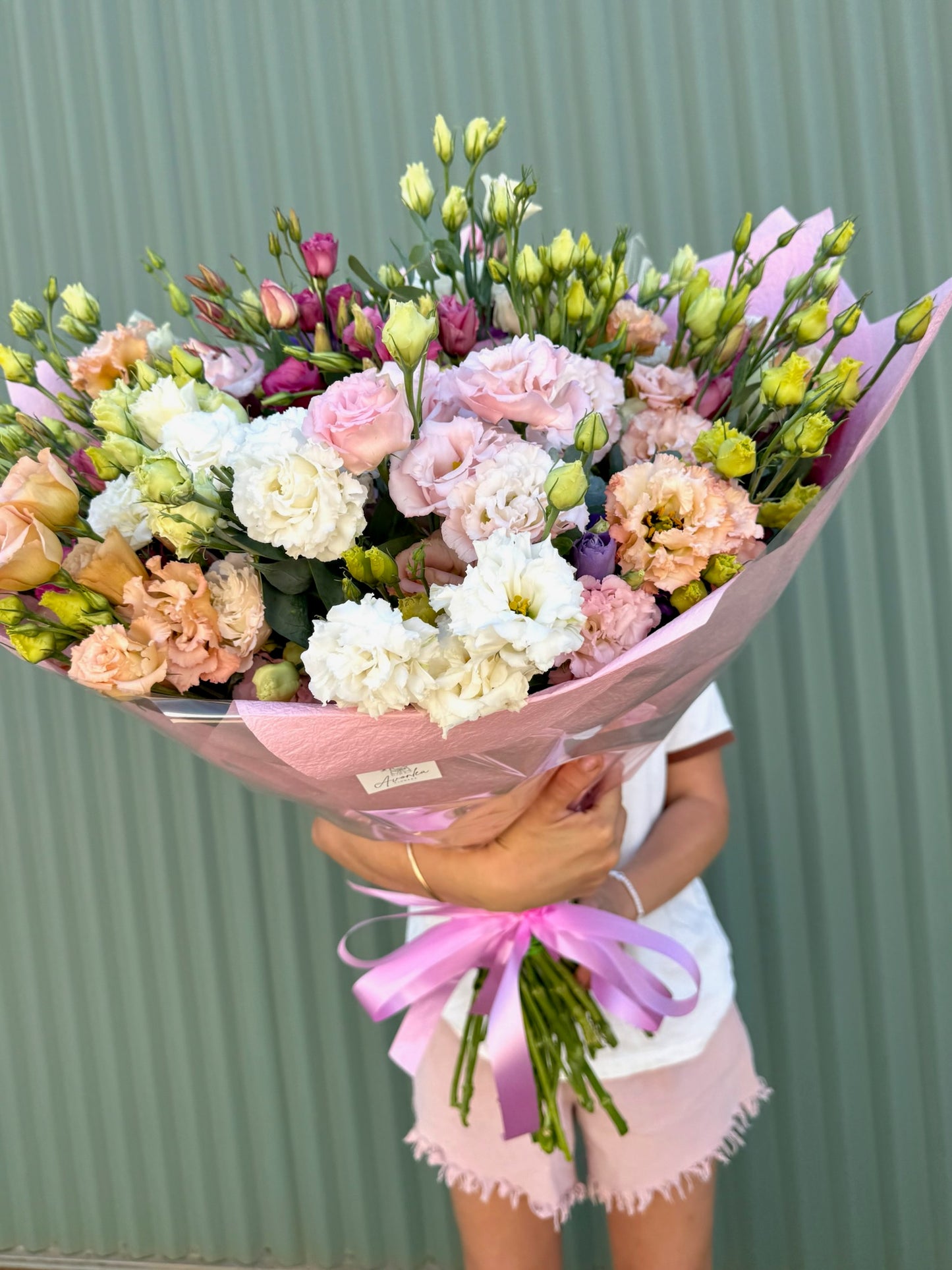 Valentine's Day Lisianthus Lovers Posy